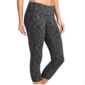 Athleta Energy Chaturanga space dye black,gray capri women’s size small